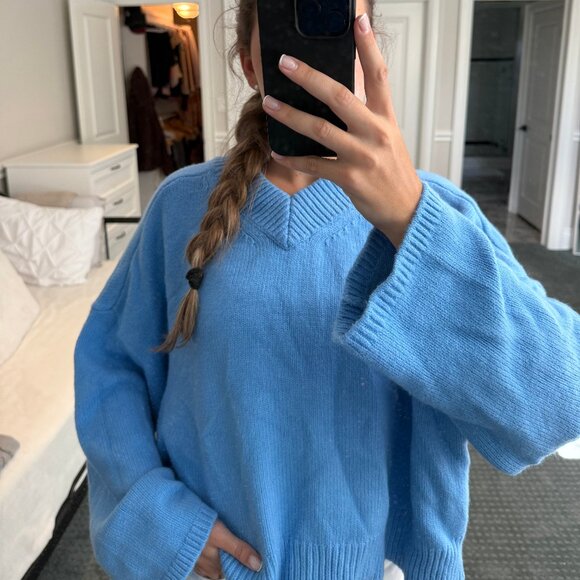 Gap CashSoft Cropped High V-Neck Sweater – Size XL - Picture 3 of 5